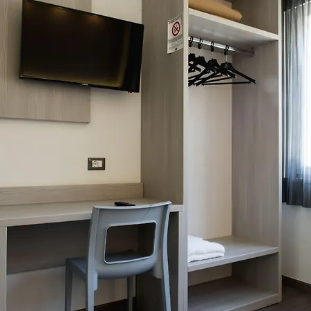 Ariston Отель 3*